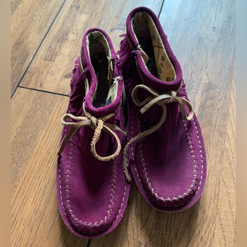 HUSH PUPPIES | Purple Suede Fringed Moccasins | Sz 6.5